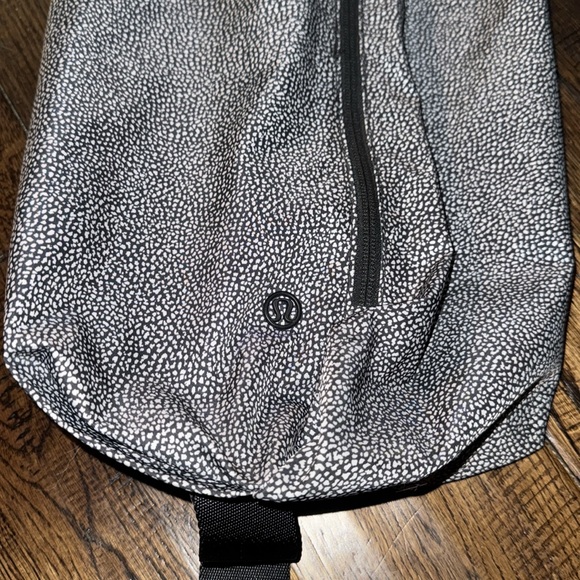 LULULEMON The Yoga Bag 14 L - Picture 5 of 7